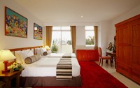   Waterfront Suites Phuket By Centara 4*  10