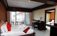   Samui First House 3*  20