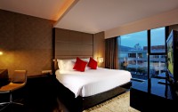   B-lay Tong Phuket 4*  14