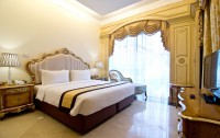   Lk Royal Suite 4*  13