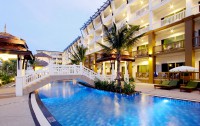   Kata Sea Breeze Resort 3*  1