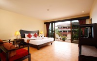 Kata Sea Breeze Resort 3*  3