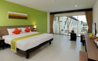   Kata Sea Breeze Resort 3*  9