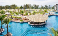   Mai Khao Lak Beach Resort & Spa 4*  28