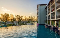   Mai Khao Lak Beach Resort & Spa 4*  41