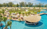   Mai Khao Lak Beach Resort & Spa 4*  38