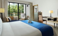   Holiday Inn Resort Phuket Mai Khao Beach 4*  17