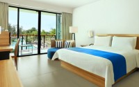   Holiday Inn Resort Phuket Mai Khao Beach 4*  11