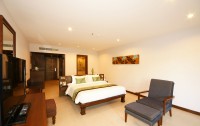   The Heritage Pattaya Beach Resort 4*  79