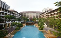   The Heritage Pattaya Beach Resort 4*  1