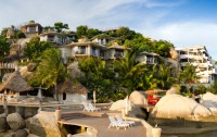   Jamahkiri Resort & Spa 4*  41