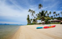   Centra Coconut Beach Resort Samui 3*  32