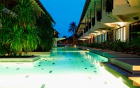 Centra Coconut Beach Resort Samui 3*  2