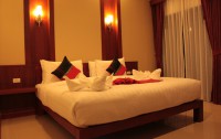   Patong Hemingways Hotel 3*  18