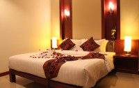   Patong Hemingways Hotel 3*  17