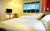 Fave Hotel Cenang Beach Langkawi 3*  2