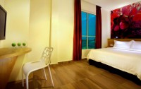   Fave Hotel Cenang Beach Langkawi 3*  8