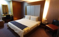   Kinabalu Daya Hotel 3*  10