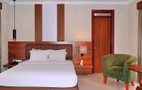   Mutiara Bali Boutique Resort & Spa 4*  35