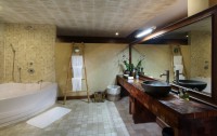   Jungle Retreat By Kupu Kupu 4*  15