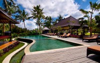   Agung Raka Resort & Villa 3*  15