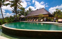   Agung Raka Resort & Villa 3*  13