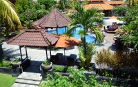   Kuta Beach Club 3*  11