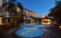   Best Western Resort Kuta 3*  9