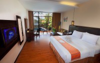 Best Western Resort Kuta 3*  3