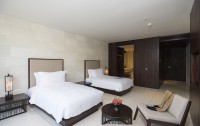   Alila Seminyak 4*+  28