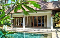   Kelapa Villa 4*  46