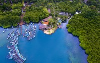   Mimpi Resort Menjangan  4*  12