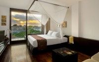   Taum Resort Bali Hotel 4*  4