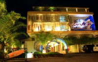   Bliss Surfer Hotel 3*  27