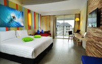   Bliss Surfer Hotel 3*  12