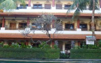   Bakung Sari Resort & Spa 3*  38