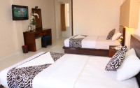   Bakung Sari Resort & Spa 3*  12