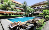 Bakung Sari Resort & Spa 3*  2