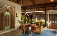   Sudamala Suites & Villas 4*  70