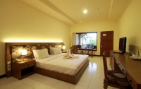   Diwangkara Beach Hotel 3*  41