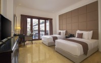   Grand Palace Hotel 4*  15