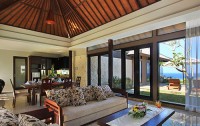   Ulu Segara Luxury Suites & Villas 4*  65