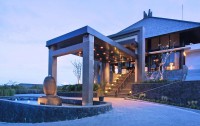   Ulu Segara Luxury Suites & Villas 4*  6