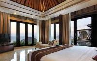   Ulu Segara Luxury Suites & Villas 4*  50