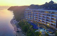   Ulu Segara Luxury Suites & Villas 4*  10