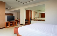   Sun Island Hotel & Spa Legian 4*  6