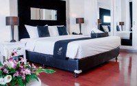   J Boutique Hotel 3*  25