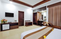   Dewi Sri Hotel 3*  17