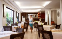   Sense Hotel Seminyak 4*  16