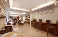   Sense Hotel Seminyak 4*  18